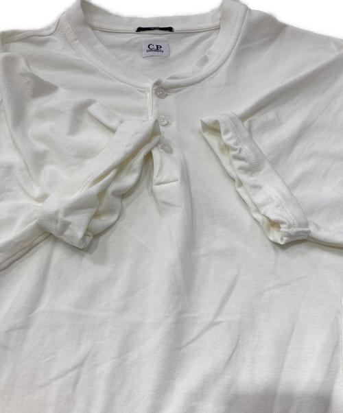 C.P COMPANY（シーピーカンパニー）C.P COMPANY (シーピーカンパニー) 半袖カットソー アイボリー サイズ:Ⅿの古着・服飾アイテム