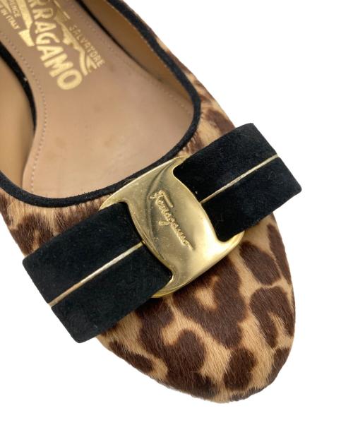 Salvatore Ferragamo（サルヴァトーレ フェラガモ）Salvatore Ferragamo (サルヴァトーレ フェラガモ) ハイヒールパンプス ブラウン サイズ:-の古着・服飾アイテム