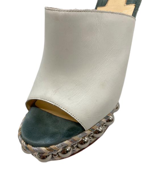 Christian Louboutin（クリスチャン・ルブタン）Christian Louboutin (クリスチャン・ルブタン) 厚底サンダル ホワイト サイズ:35の古着・服飾アイテム