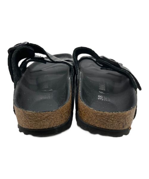 BIRKENSTOCK（ビルケンシュトック）BIRKENSTOCK (ビルケンシュトック) ARIZONA WOVEN EMBOSS ブラック サイズ:24.5cmの古着・服飾アイテム