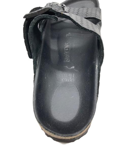 BIRKENSTOCK（ビルケンシュトック）BIRKENSTOCK (ビルケンシュトック) ARIZONA WOVEN EMBOSS ブラック サイズ:24.5cmの古着・服飾アイテム
