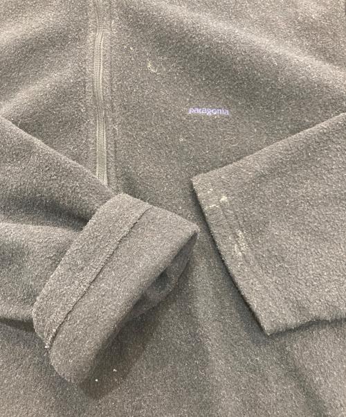 Patagonia（パタゴニア）Patagonia (パタゴニア) CAPILENEフリースプルオーバー ブラック サイズ:Mの古着・服飾アイテム