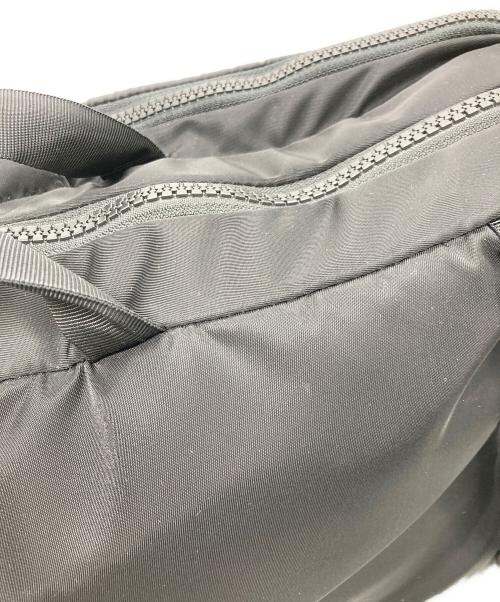 THE NORTH FACE（ザ ノース フェイス）THE NORTH FACE (ザ ノース フェイス) Shuttle Brief SE Bag LIMONTA ブラックの古着・服飾アイテム