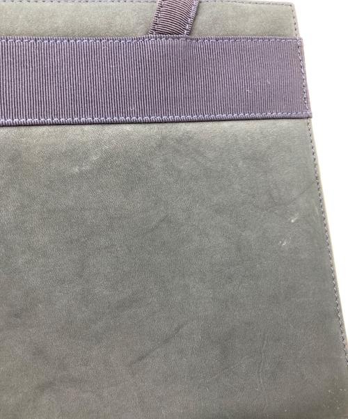 Salvatore Ferragamo（サルヴァトーレ フェラガモ）Salvatore Ferragamo (サルヴァトーレ フェラガモ) ヴァラリボンスウェードバッグ ネイビーの古着・服飾アイテム