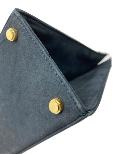 Salvatore Ferragamo（サルヴァトーレ フェラガモ）Salvatore Ferragamo (サルヴァトーレ フェラガモ) ヴァラリボンスウェードバッグ ネイビーの古着・服飾アイテム