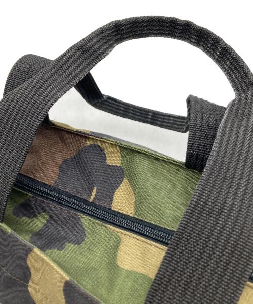 Herve Chapelier（エルベシャプリエ）Herve Chapelier (エルベシャプリエ) 迷彩舟形トートバッグ カーキ×ブラウンの古着・服飾アイテム