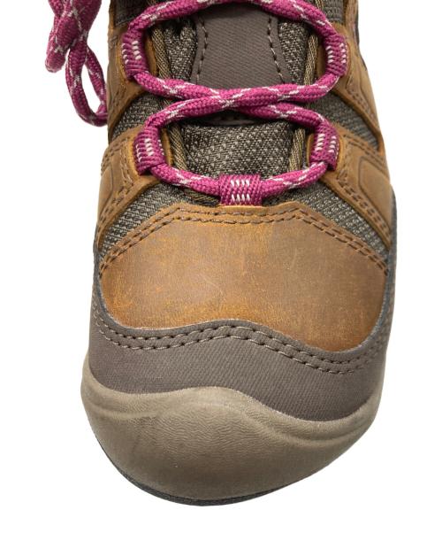 KEEN（キーン）KEEN (キーン) CIRCADIA MID WP ブラウン×パープル サイズ:22.5cmの古着・服飾アイテム