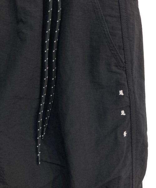迷迭香（マンネンロウ）迷迭香 (マンネンロウ) NYLON HARVEST TROUSERS　MPT-6 ブラック サイズ:2の古着・服飾アイテム