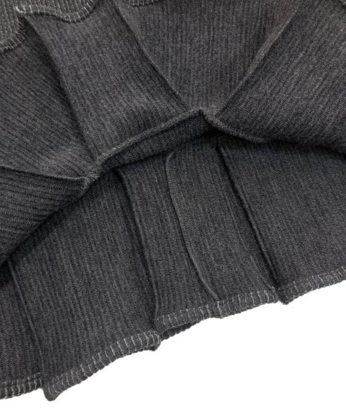 ANREALAGE（アンリアレイジ）ANREALAGE (アンリアレイジ) 裾タックリブニット グレー サイズ:36の古着・服飾アイテム