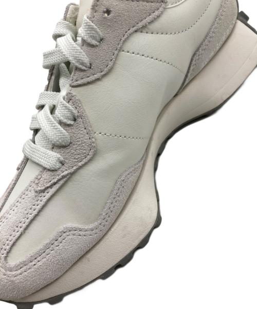 NEW BALANCE（ニューバランス）NEW BALANCE (ニューバランス) ローカットスニーカー　WS327MT ホワイト サイズ:24cmの古着・服飾アイテム