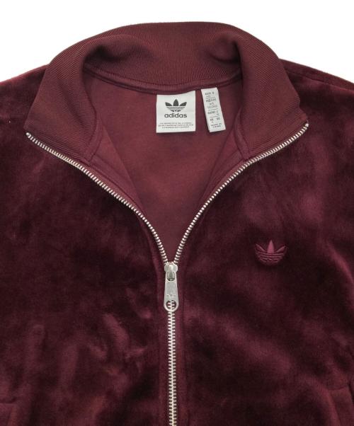 adidas Originals（アディダスオリジナル）adidas originals (アディダスオリジナル) プレミアム エッセンシャルズ ベロアトラックトップ　IL7082 ボルドー サイズ:Mの古着・服飾アイテム