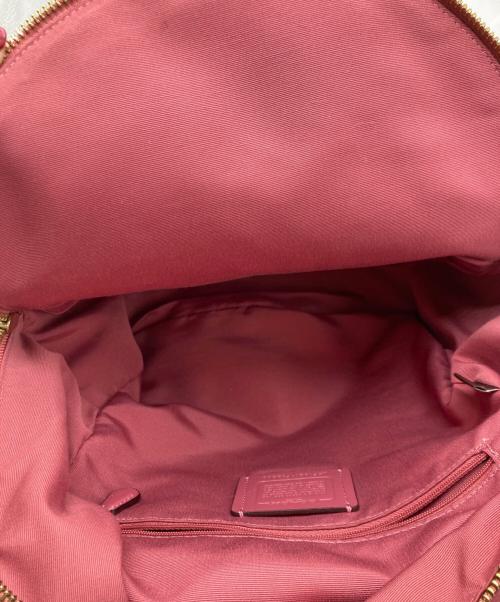 COACH（コーチ）COACH (コーチ) シグネチャーリュック　F32200 ベージュ×ピンク サイズ:-の古着・服飾アイテム