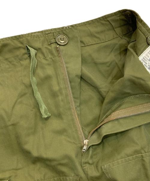 Canadian Army（カナダ軍）CANADIAN ARMY (カナディアンアーミー) OVER PANTS WINDPROOF　88年製　8415-21-798-8599 カーキ サイズ:4の古着・服飾アイテム