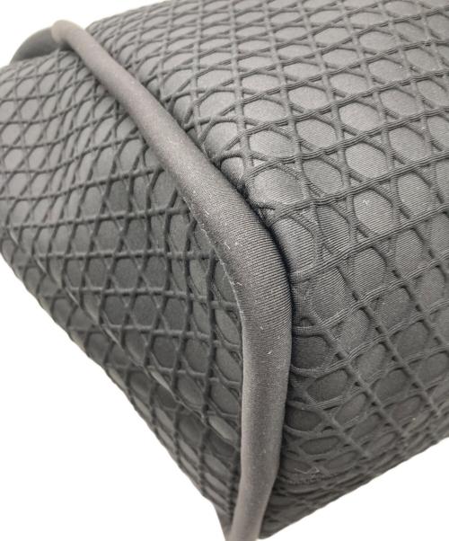 laquoh（ラクーオ）LAQUOH (ラクーオ) Kagome Emboss ボンディングトートバッグ ブラックの古着・服飾アイテム