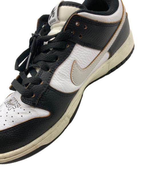NIKE SB（ナイキエスビー）NIKE SB (ナイキエスビー) HUF (ハフ) DUNK LOW OG QS ホワイト×ブラック サイズ:27.5cmの古着・服飾アイテム