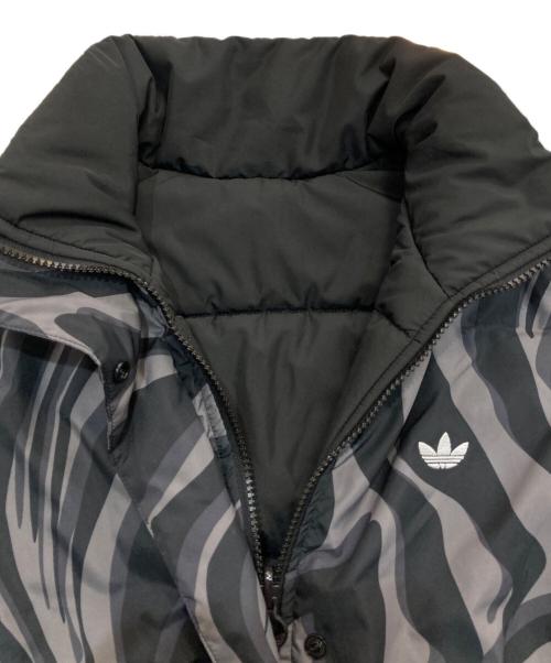 adidas Originals（アディダスオリジナル）adidas originals (アディダスオリジナル) アブストラクト アニマルプリント リバーシブルベスト　IJ8187 ブラック×グレー サイズ:Lの古着・服飾アイテム