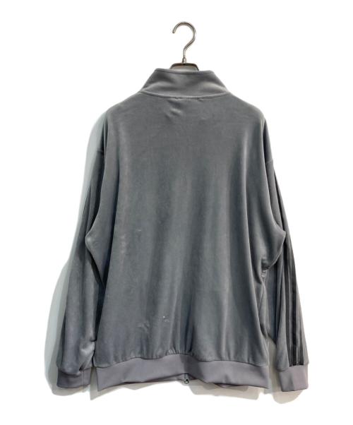 adidas（アディダス）adidas (アディダス) ベッケンバウアー ベロア トラックジャケット グレー サイズ:Lの古着・服飾アイテム