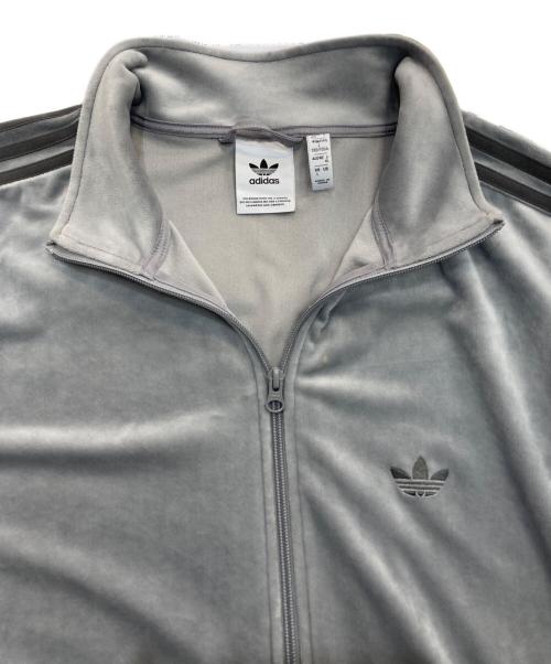 adidas（アディダス）adidas (アディダス) ベッケンバウアー ベロア トラックジャケット グレー サイズ:Lの古着・服飾アイテム