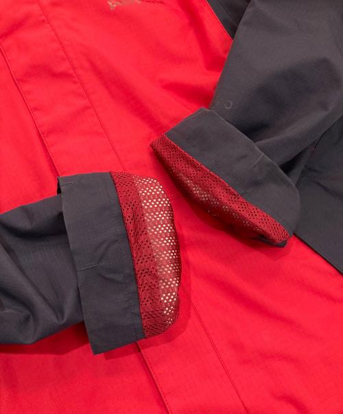 Patagonia（パタゴニア）Patagonia (パタゴニア) マウンテンパーカー　30952  FA13 レッド×ブラック サイズ:XSの古着・服飾アイテム