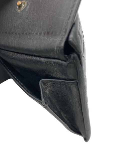 BOTTEGA VENETA（ボッテガベネタ）BOTTEGA VENETA (ボッテガベネタ) イントレチャート2つ折り財布 ブラックの古着・服飾アイテム