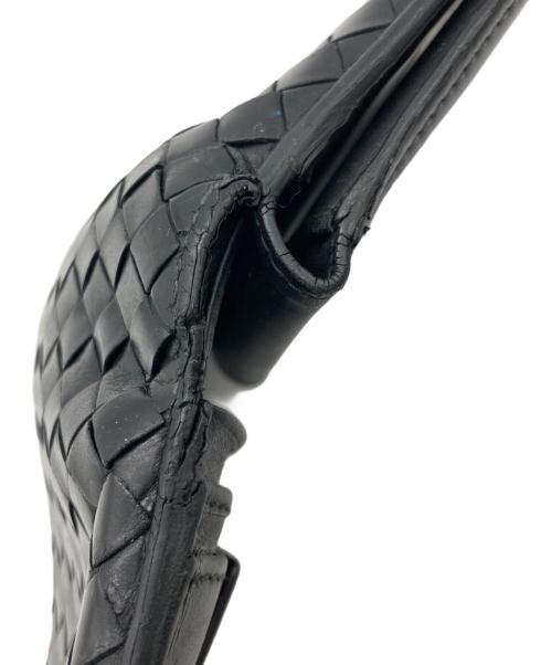 BOTTEGA VENETA（ボッテガベネタ）BOTTEGA VENETA (ボッテガベネタ) イントレチャート2つ折り財布 ブラックの古着・服飾アイテム