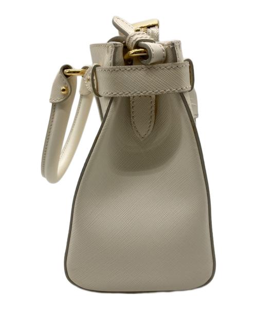 Salvatore Ferragamo（サルヴァトーレ フェラガモ）Salvatore Ferragamo (サルヴァトーレ フェラガモ) ガンチーニショルダーバッグ アイボリーの古着・服飾アイテム