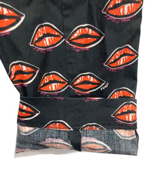 PRADA（プラダ）PRADA (プラダ) リッププリントパンツ ブラック サイズ:38の古着・服飾アイテム