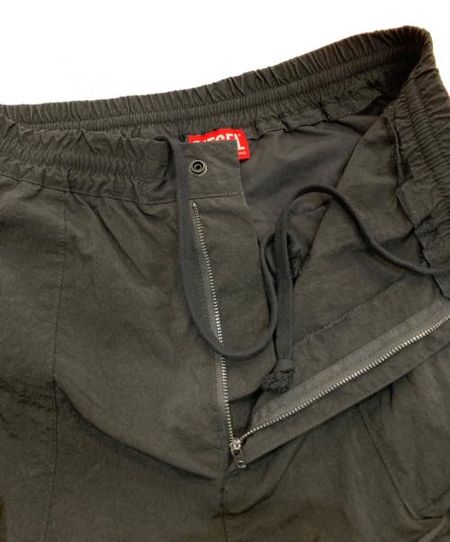 DIESEL（ディーゼル）DIESEL (ディーゼル) P-Staind カーゴパンツ　A10503 ブラック サイズ:46の古着・服飾アイテム