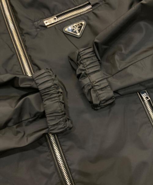 PRADA（プラダ）PRADA (プラダ) ロゴプレートナイロンジャケット　SGP793 ブラック サイズ:50の古着・服飾アイテム
