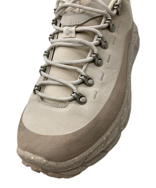 HOKAONEONE（ホカオネオネ）HOKAONEONE (ホカオネオネ) TOR SUMMIT ベージュ サイズ:29cmの古着・服飾アイテム