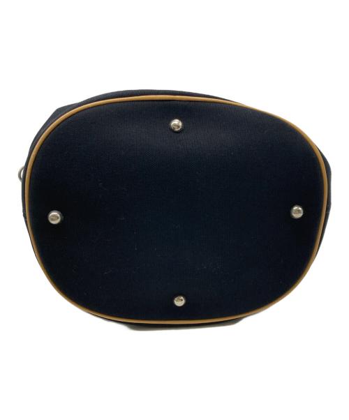 BURBERRY BLUE LABEL（バーバリーロンドンブルーレーベル）BURBERRY BLUE LABEL (バーバリーロンドンブルーレーベル) キャンバスレザートートバッグ ブラックの古着・服飾アイテム