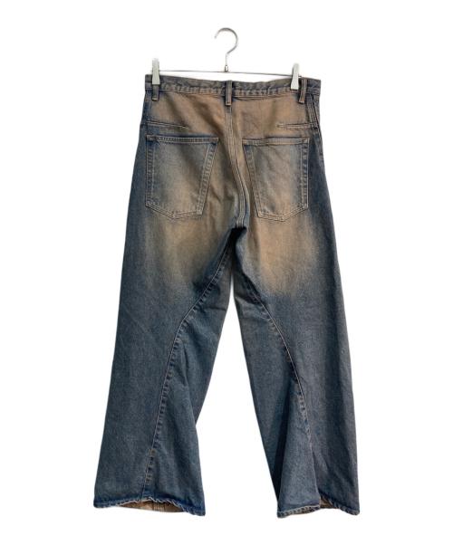 NVRFRGT（ネヴァーフォーゲット）NVRFRGT (ネヴァーフォーゲット) 3D TWISTED JEANS　EXST242P02 インディゴ サイズ:2の古着・服飾アイテム