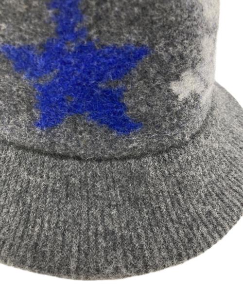 Vivienne Westwood（ヴィヴィアンウエストウッド）Vivienne Westwood (ヴィヴィアンウエストウッド) スクリブルORBスター バケットハット グレーの古着・服飾アイテム