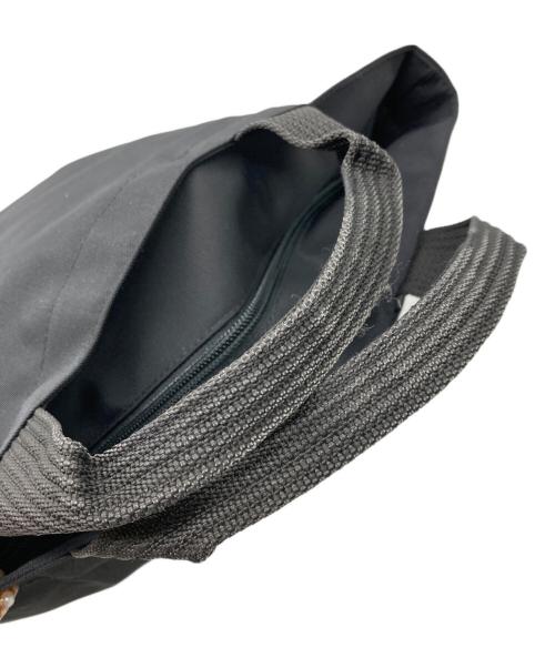 Herve Chapelier（エルベシャプリエ）Herve Chapelier (エルベシャプリエ) ナイロン舟型トートM ブラックの古着・服飾アイテム