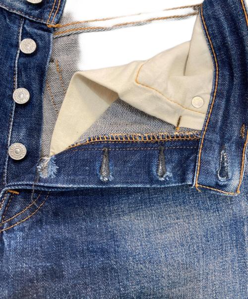 LEVI'S（リーバイス）LEVI'S (リーバイス) 501ボタンフライ デニムパンツ　BIG E ボタン裏2 平行ステッチ 足長R インディゴ サイズ:不明の古着・服飾アイテム