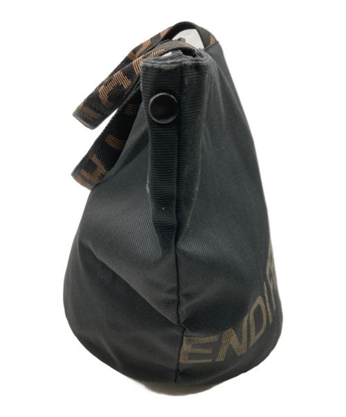 FENDI（フェンディ）FENDI (フェンディ) ナイロンハンドバッグ ブラックの古着・服飾アイテム