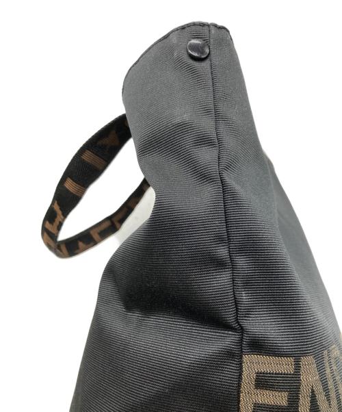FENDI（フェンディ）FENDI (フェンディ) ナイロンハンドバッグ ブラックの古着・服飾アイテム