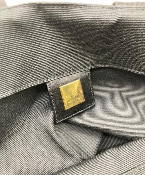 FENDI（フェンディ）FENDI (フェンディ) ナイロンハンドバッグ ブラックの古着・服飾アイテム