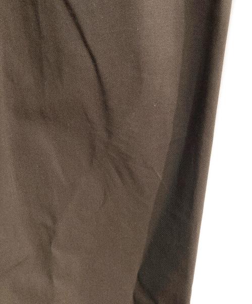 MARKAWARE（マーカウェア）MARKAWARE (マーカウェア) DOUBLE PLEATED EASY TROUSERS ブラウン サイズ:2の古着・服飾アイテム