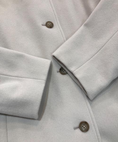 J.PRESS（ジェイプレス）J.PRESS (ジェイプレス) ショートビーバー ボトルネック コート ベージュ サイズ:T13 未使用品の古着・服飾アイテム