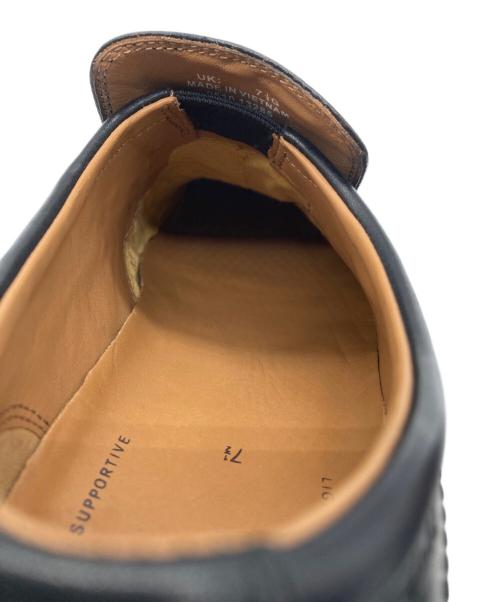 CLARKS（クラークス）CLARKS (クラークス) レザーシューズ ブラック サイズ: 7 1/2の古着・服飾アイテム