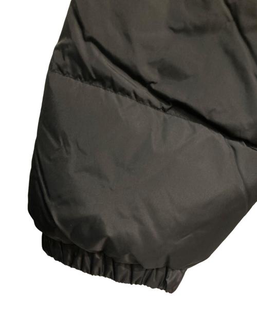 SUPREME（シュプリーム）Supreme (シュプリーム) Glitter Yoke Down Puffer Jacket ブラック×レッド サイズ:Ⅼの古着・服飾アイテム