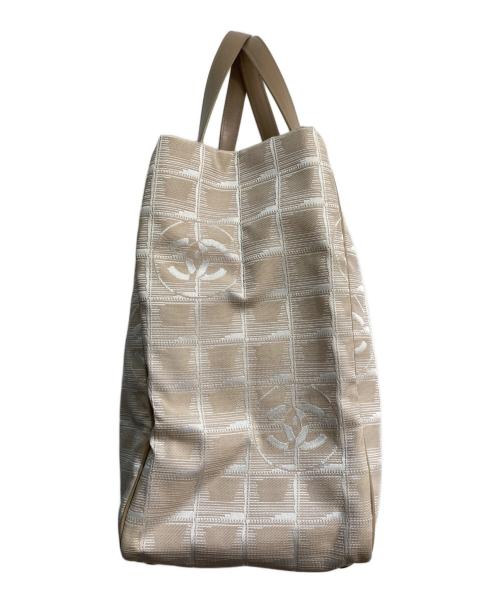 CHANEL（シャネル）CHANEL (シャネル) トートバッグ　ニュートラベルライン ベージュの古着・服飾アイテム