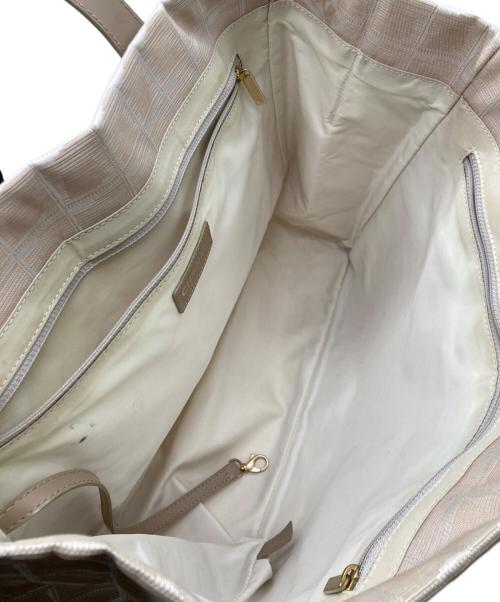CHANEL（シャネル）CHANEL (シャネル) トートバッグ　ニュートラベルライン ベージュの古着・服飾アイテム