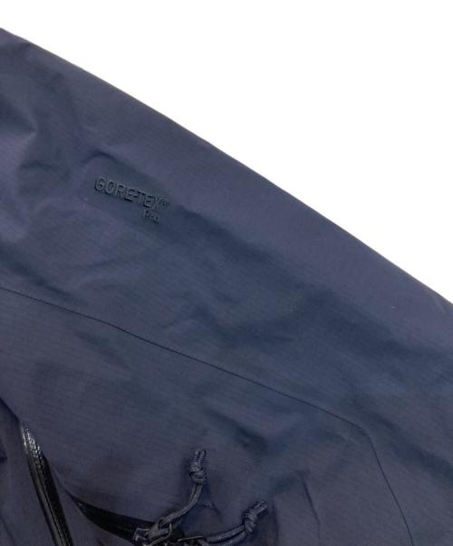 ARC'TERYX（アークテリクス）ARC'TERYX (アークテリクス) BETA AR JACKET　 ネイビー サイズ:Sの古着・服飾アイテム