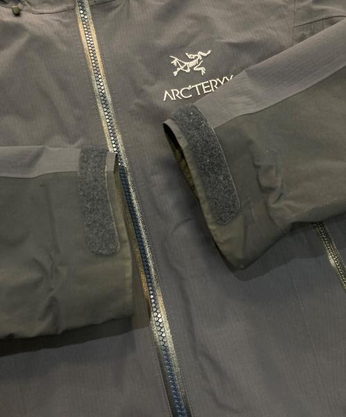 ARC'TERYX（アークテリクス）ARC'TERYX (アークテリクス) BETA AR JACKET　 ネイビー サイズ:Sの古着・服飾アイテム