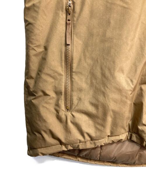 US ARMY（ユーエスアーミー）US ARMY (ユーエスアーミー) ECWCS GEN3 LEVEL7 PRIMALOFT JACKET ブラウン サイズ:MIDIUM REGULARの古着・服飾アイテム