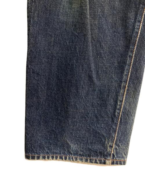 EVISU（エヴィス）EVISU (エヴィス) 2001 NO.1 SPECIAL 赤刺繍デニムパンツ インディゴ サイズ:W36×L35の古着・服飾アイテム