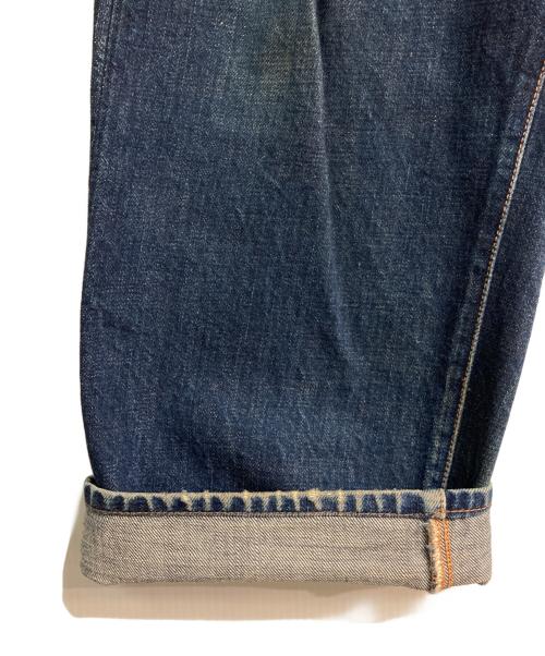 EVISU（エヴィス）EVISU (エヴィス) 2001 NO.1 SPECIAL 赤刺繍デニムパンツ インディゴ サイズ:W36×L35の古着・服飾アイテム