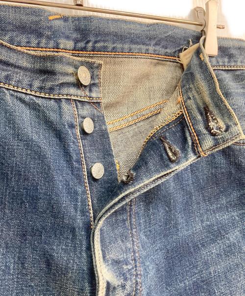 EVISU（エヴィス）EVISU (エヴィス) 2001 NO.1 SPECIAL 赤刺繍デニムパンツ インディゴ サイズ:W36×L35の古着・服飾アイテム